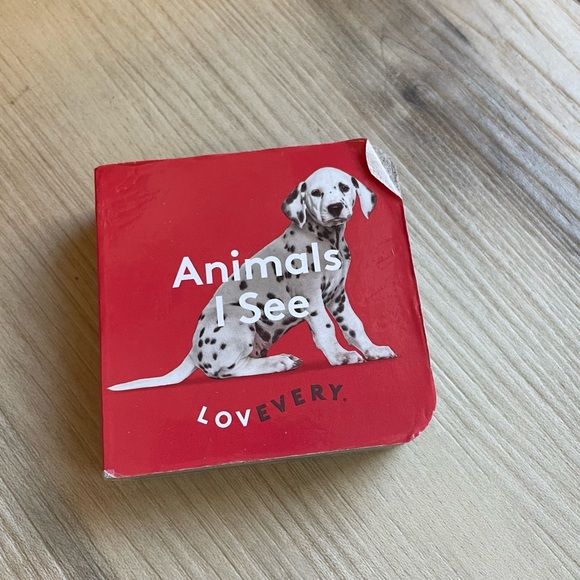 LOVEVERY Animals I See Mini Book - Picture 1 of 3